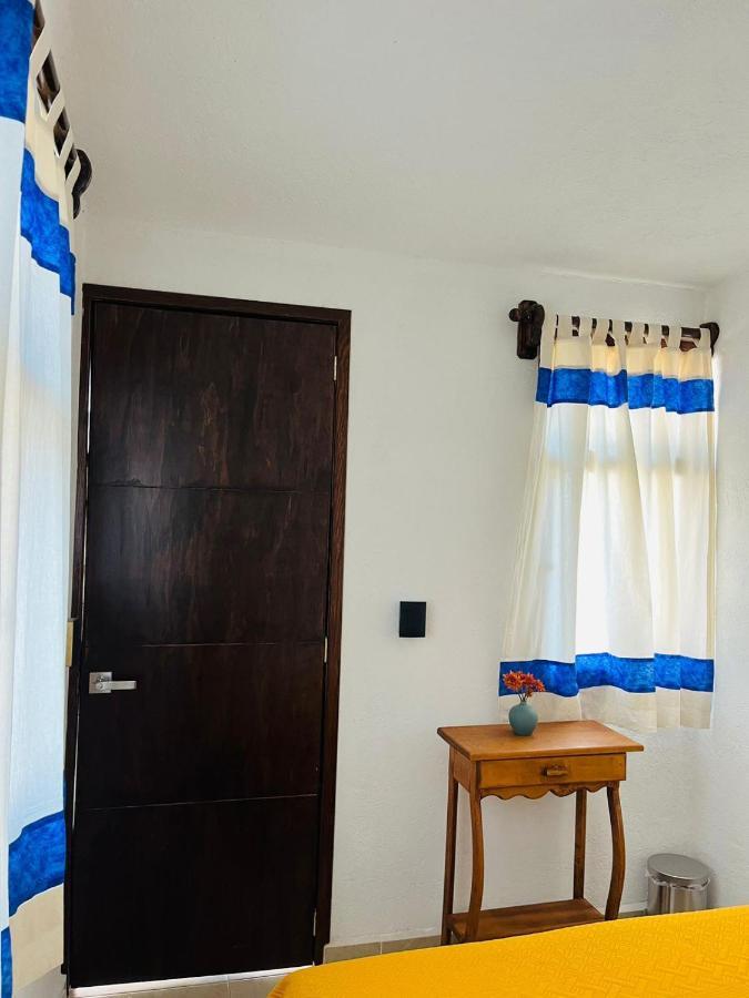 טפוזטלן Hostel Gautamas Guest Rooms מראה חיצוני תמונה